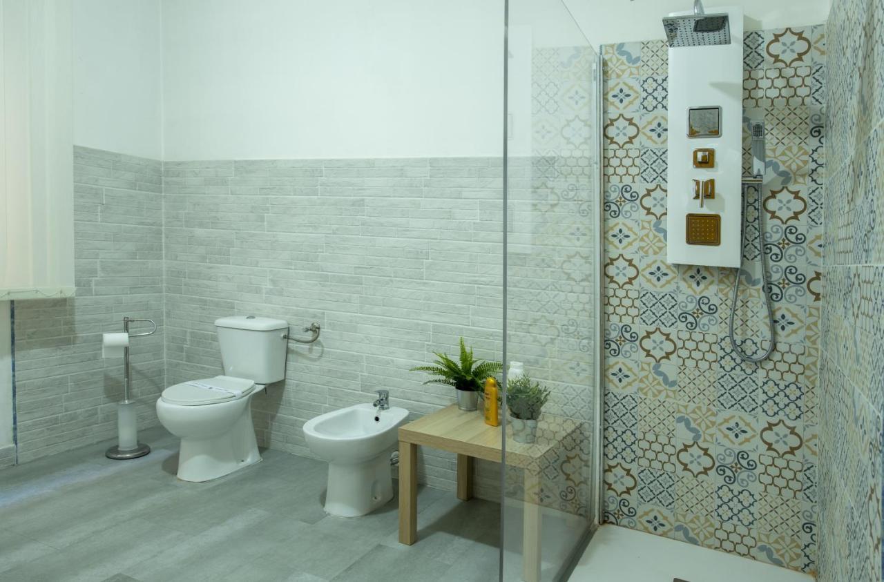 Doctor House Standard, Suites & Luxury Rooms Ена Екстериор снимка