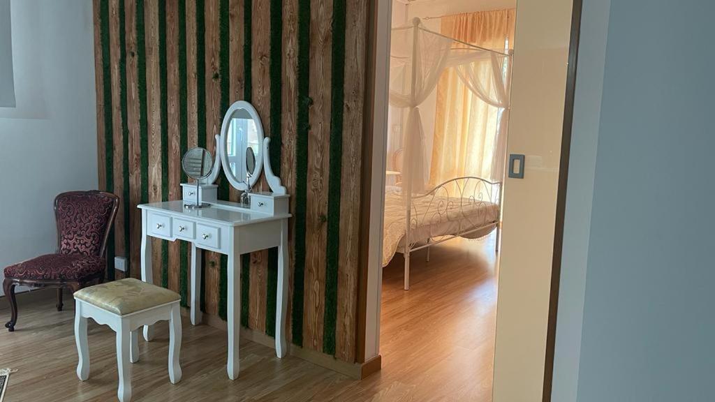 Doctor House Standard, Suites & Luxury Rooms Ена Екстериор снимка