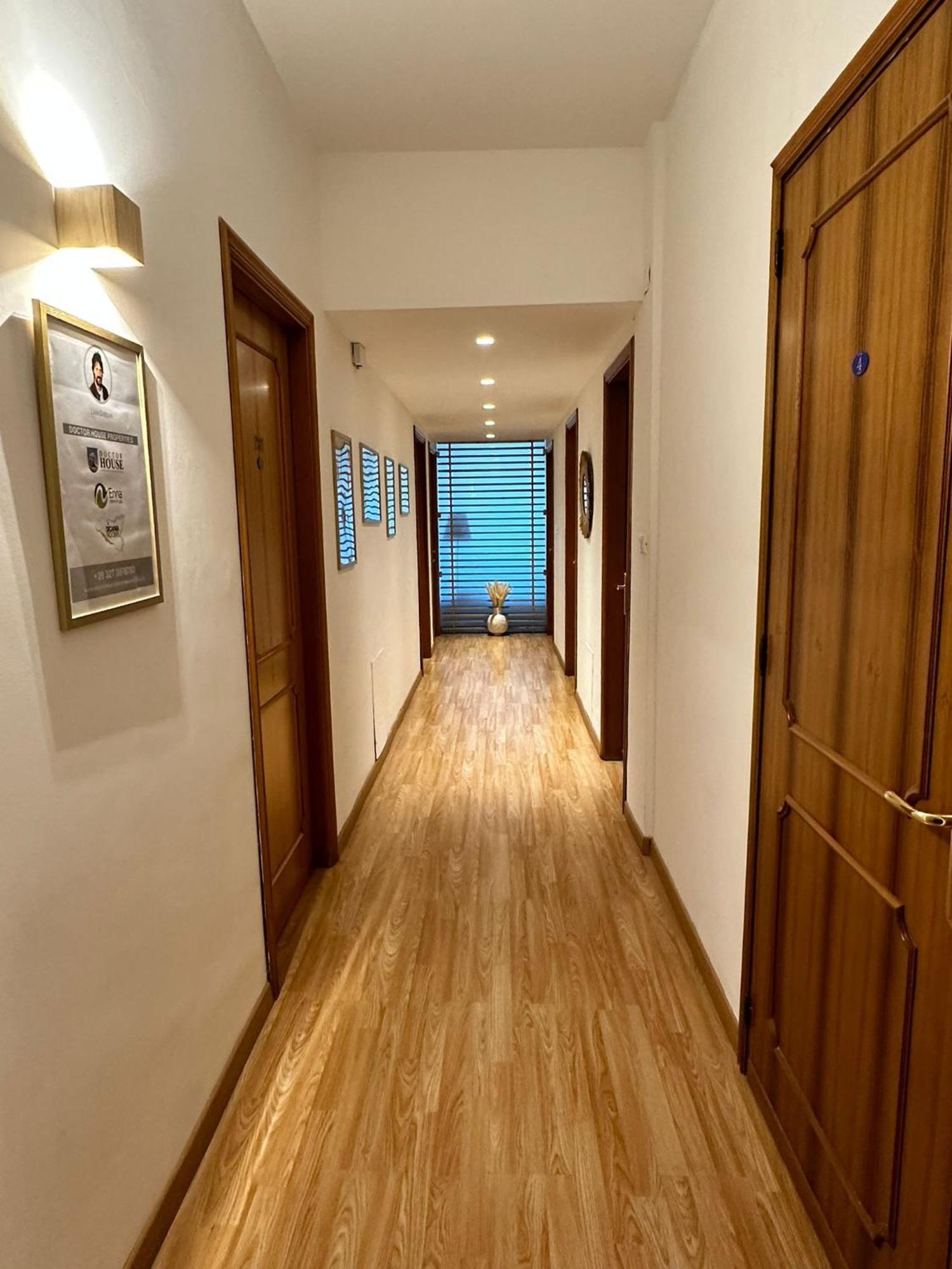 Doctor House Standard, Suites & Luxury Rooms Ена Екстериор снимка