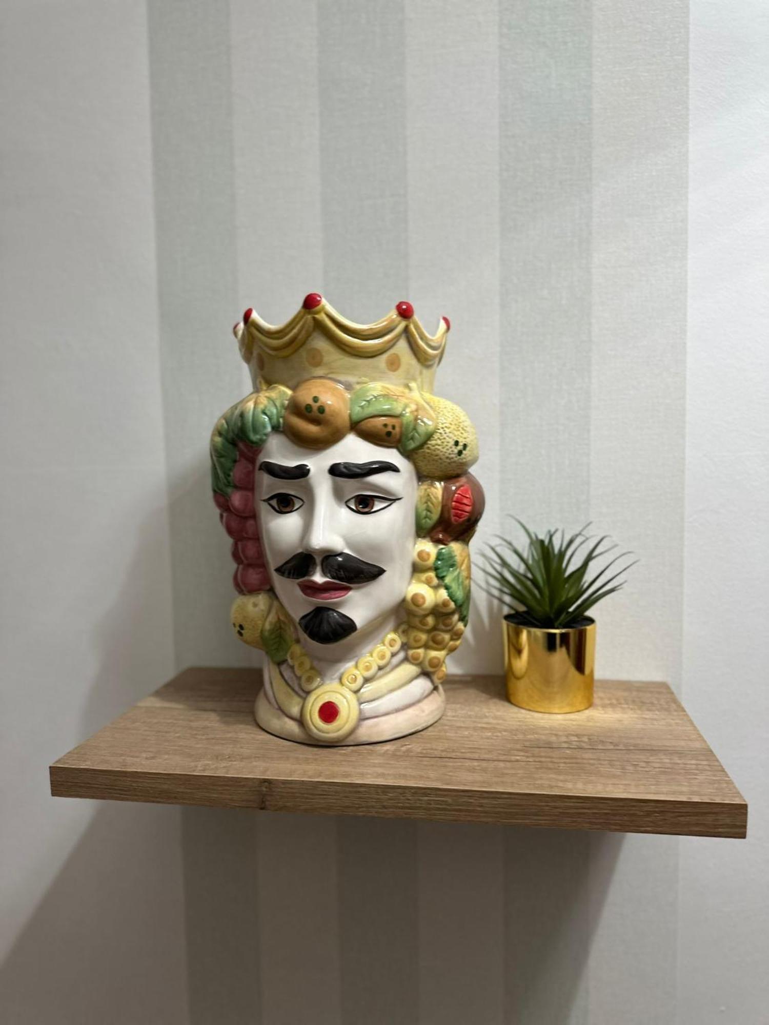 Doctor House Standard, Suites & Luxury Rooms Ена Екстериор снимка